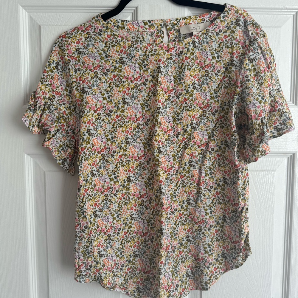 LOFT Flutter Sleeve Floral Blouse NWT